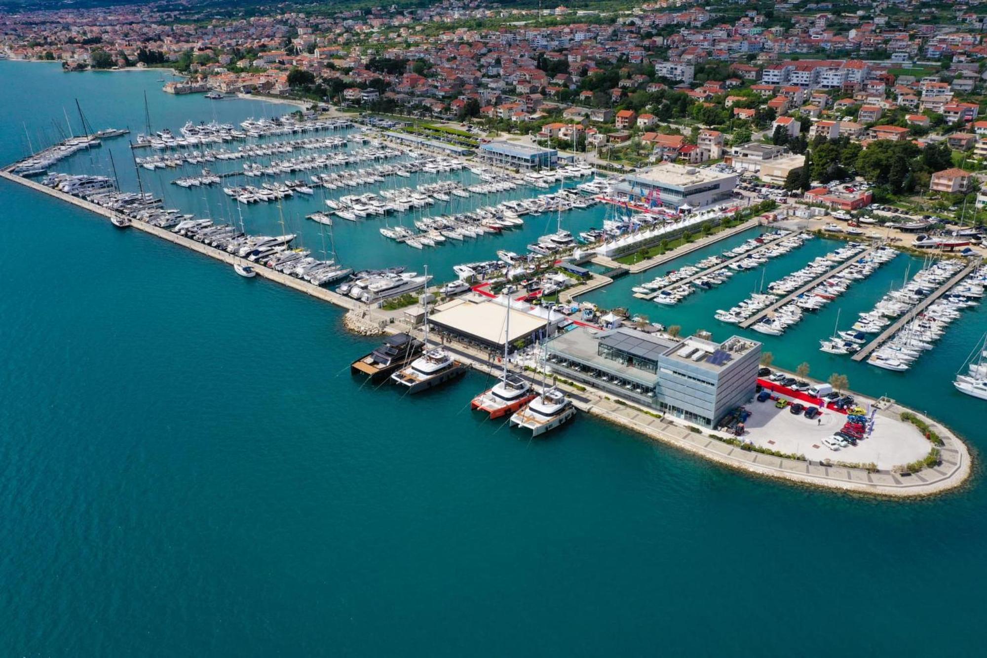Navi Kaštela Exterior foto