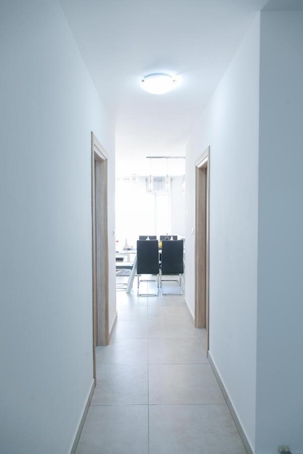 Navi Kaštela Exterior foto