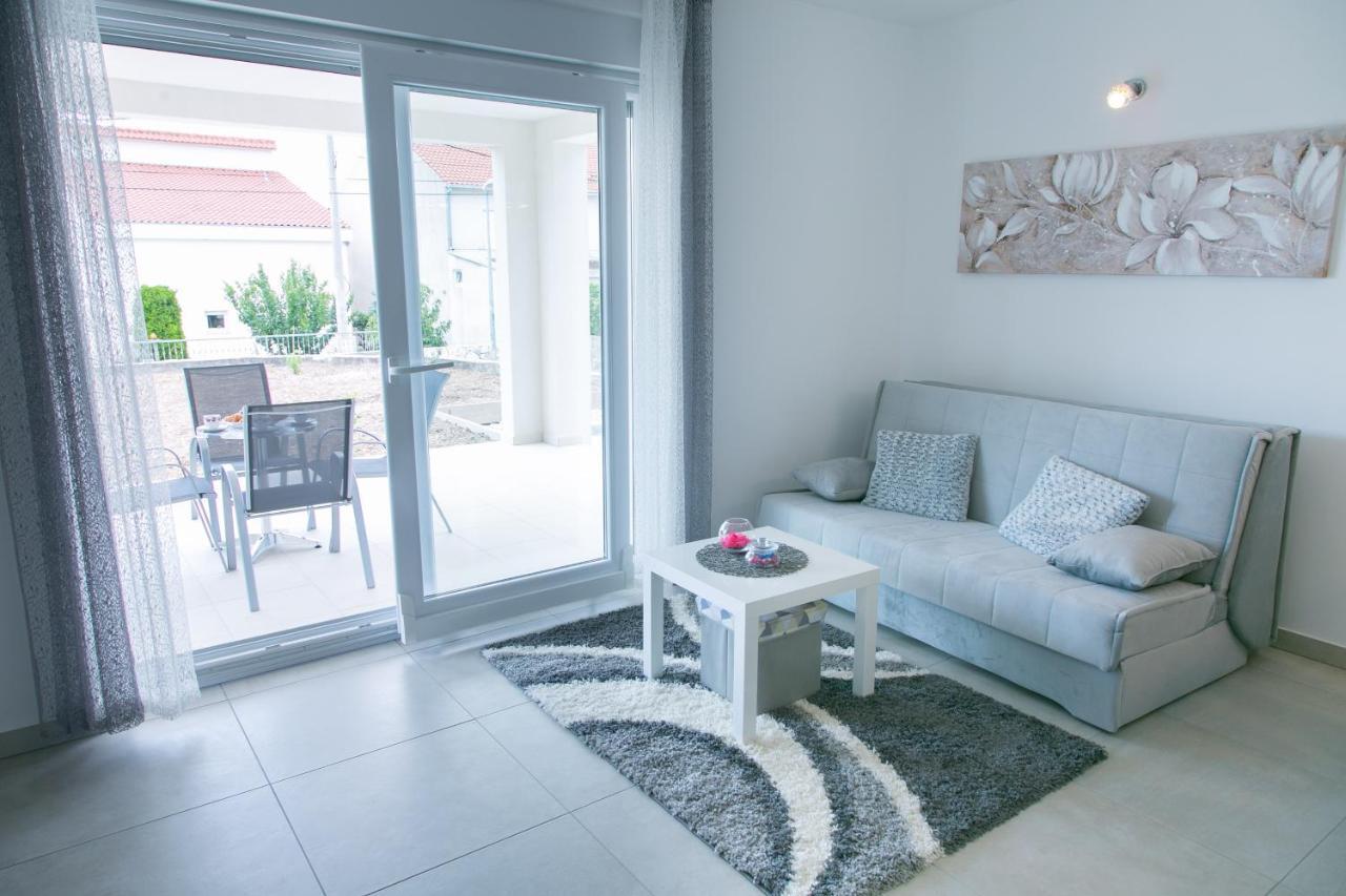 Navi Kaštela Exterior foto