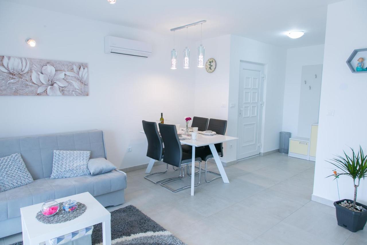 Navi Kaštela Exterior foto